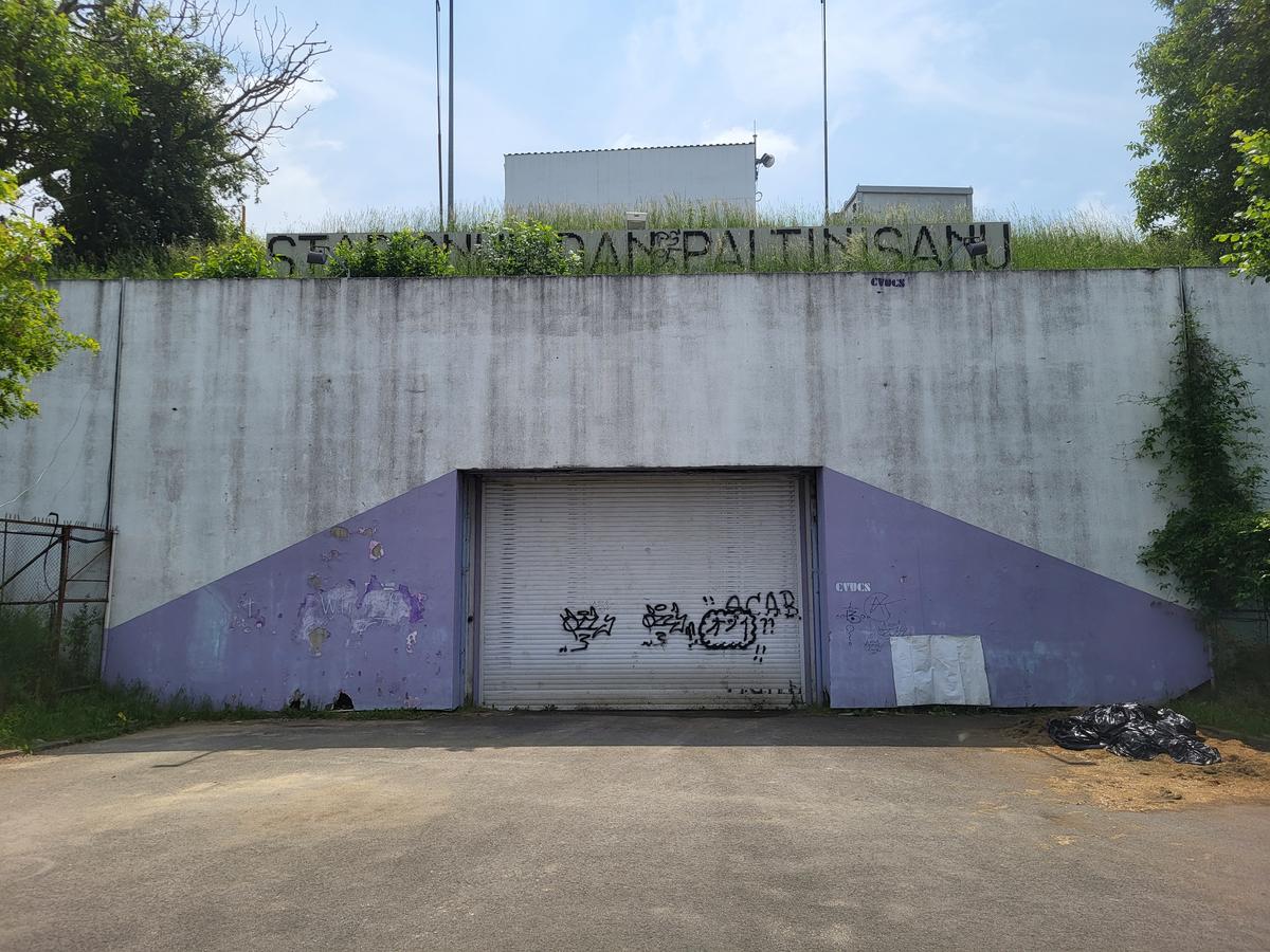 Imaginile rușinii! Așa a ajuns al 2-lea cel mai mare stadion din România