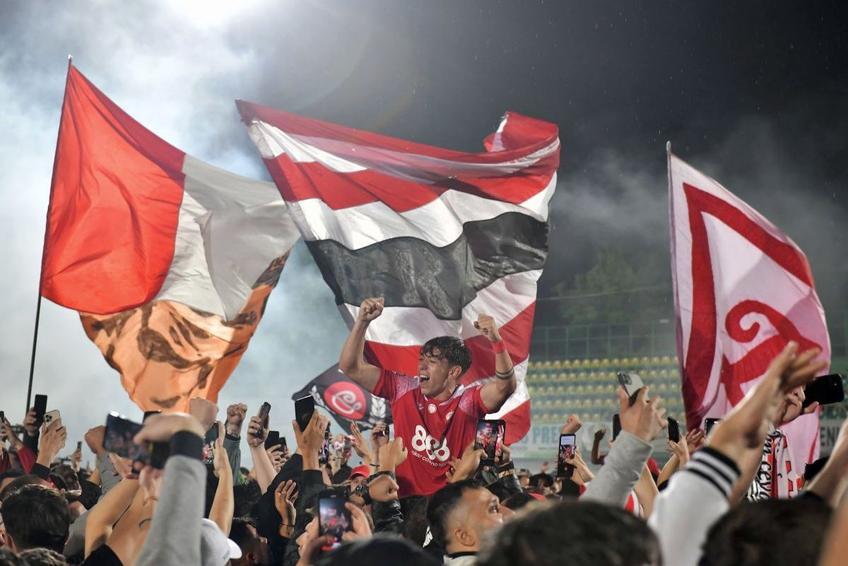 Dinamo a promovat în Liga 1.
Foto: Cristi Preda (GSP)
