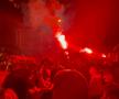 Fanii dinamoviști i-au așteptat noaptea pe jucători la stadionul Dinamo