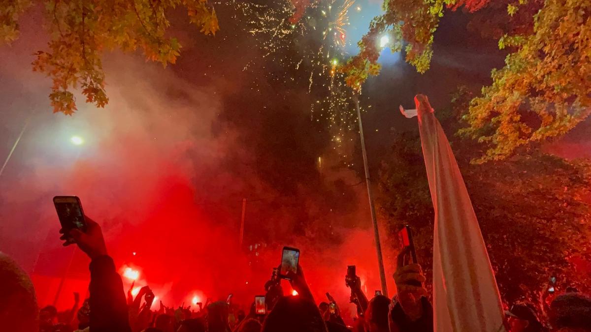 Dinamo petrece ca-n povești: imagini spectaculoase din noaptea promovării