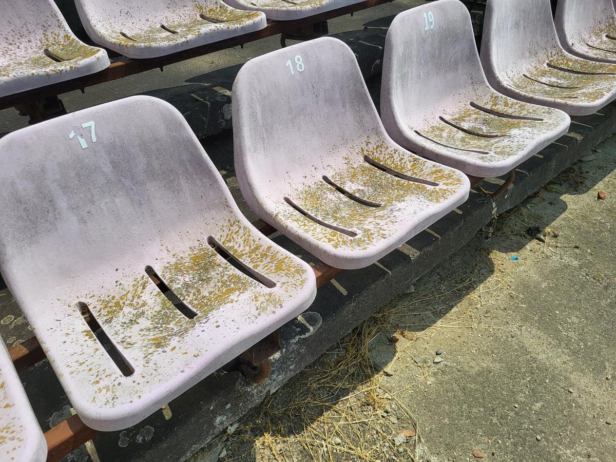 Imaginile rușinii! Așa a ajuns al 2-lea cel mai mare stadion din România