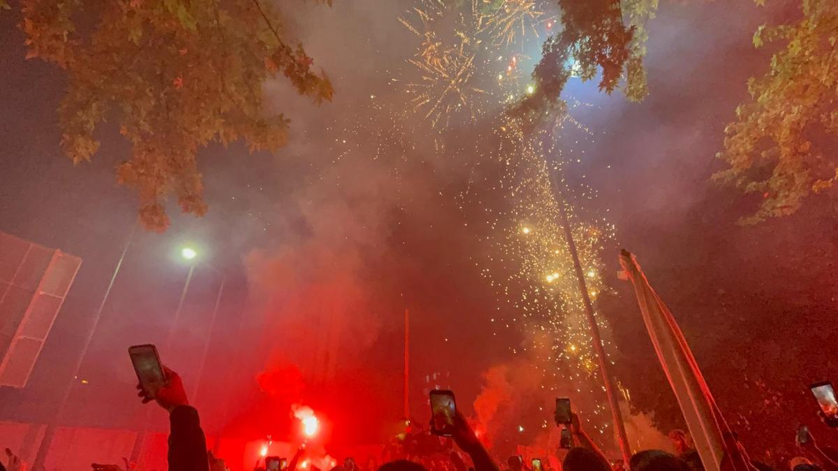 Dinamo petrece ca-n povești: imagini spectaculoase din noaptea promovării