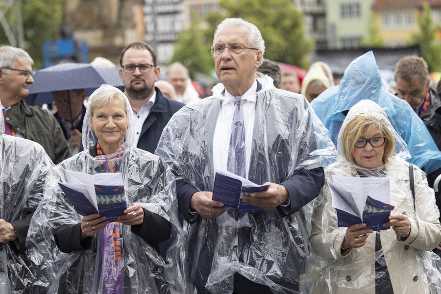 Ministrul de interne al Bavariei, Joachim Herrmann. Foto: Imago Images Gest impresionant făcut de Bayern pentru victimele inundațiilor catastrofale din Bavaria