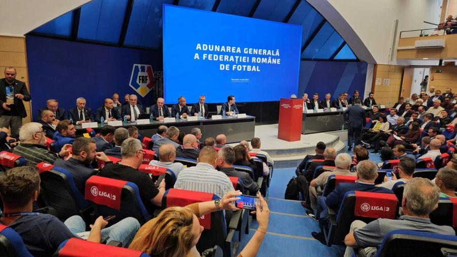 FRF girează o dublă Adunare Generală, care agită spiritele în contextul litigiului cu Adrian Mititelu sub aspectul legalității actualei federații FRF în corzi: două Adunări Generale diferite, în două zile consecutive, sub presiunea acuzelor de funcționare ilegală! » „Vor să calmeze masele”