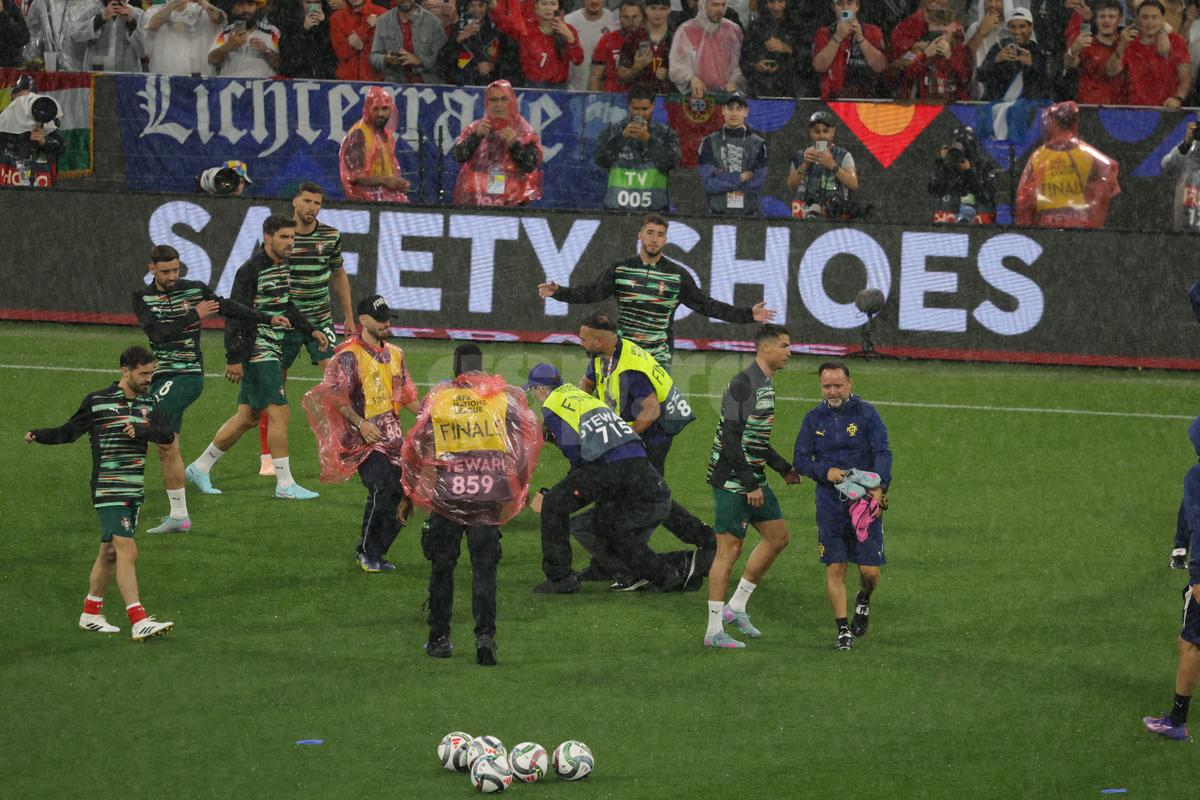 UEFA nu vrea să mai vadă astfel de momente, dar n-a putut fi evitat! Ce s-a întâmplat înainte de Germania - Portugalia