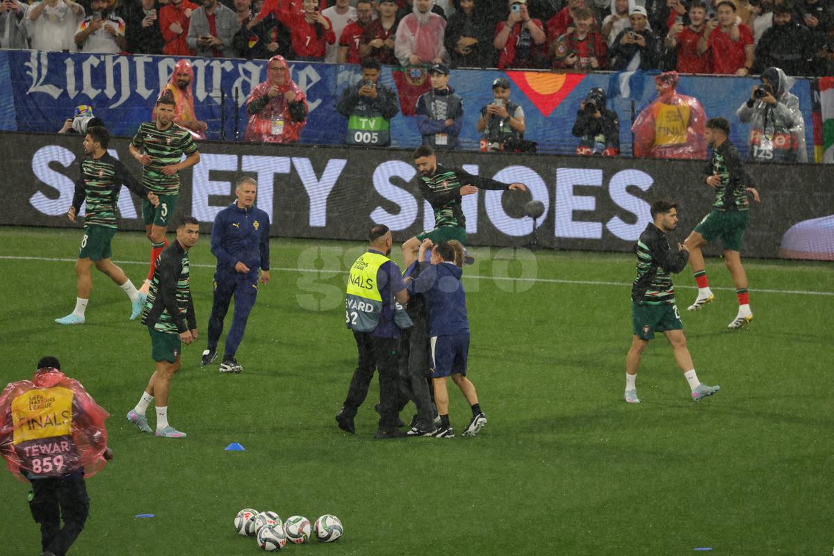 UEFA nu vrea să mai vadă astfel de momente, dar n-a putut fi evitat! Ce s-a întâmplat înainte de Germania - Portugalia