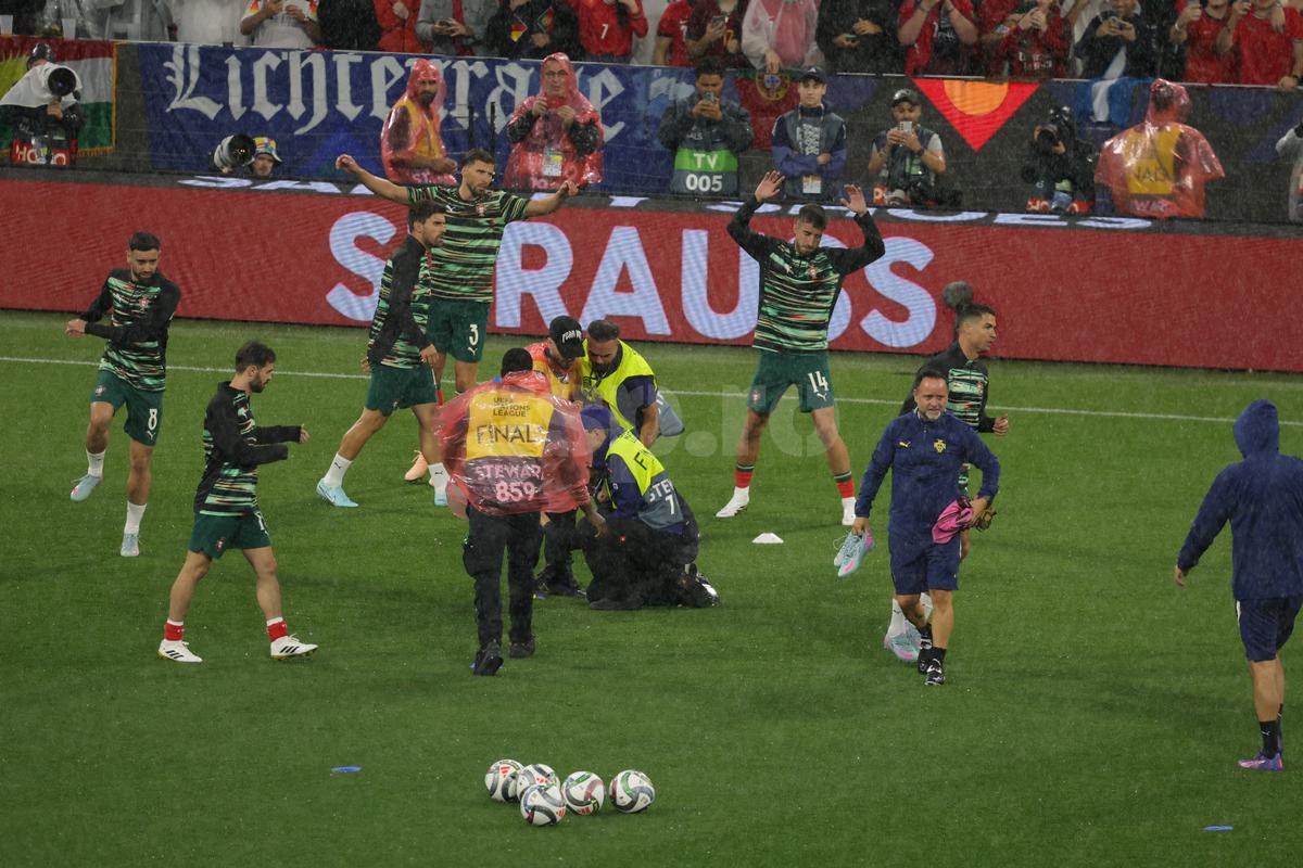 UEFA nu vrea să mai vadă astfel de momente, dar n-a putut fi evitat! Ce s-a întâmplat înainte de Germania - Portugalia