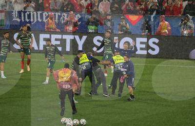 UEFA nu vrea să mai vadă astfel de momente, dar n-a putut fi evitat! Ce s-a întâmplat înainte de Germania - Portugalia