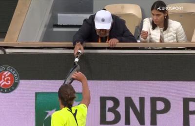 Moment uluitor pe Philippe-Chatrier! Ion Țiriac i-a sărit în ajutor lui Alexander Zverev și a jucat rolul de intermediar