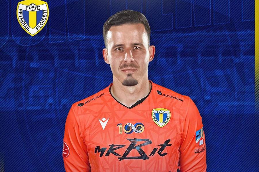 Stefan Krell este noul jucător al celor de la Petrolul Ploiești Prima achiziție a lui Liviu Ciobotariu la Petrolul! Salariu lunar de 6.500 de euro