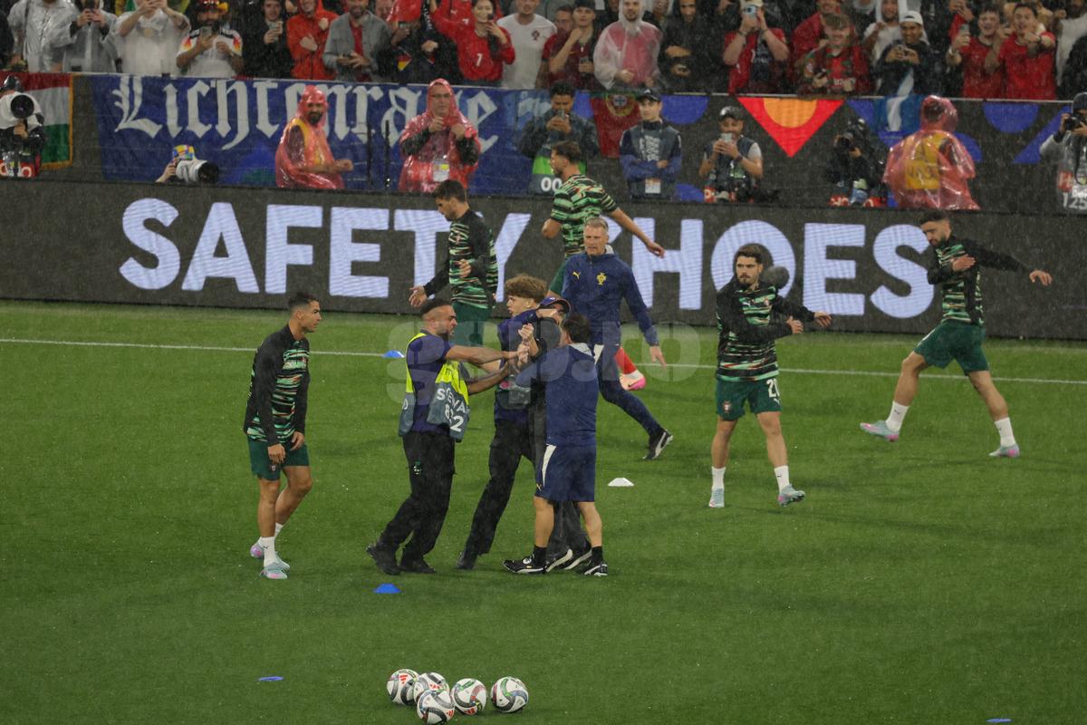 UEFA nu vrea să mai vadă astfel de momente, dar n-a putut fi evitat! Ce s-a întâmplat înainte de Germania - Portugalia