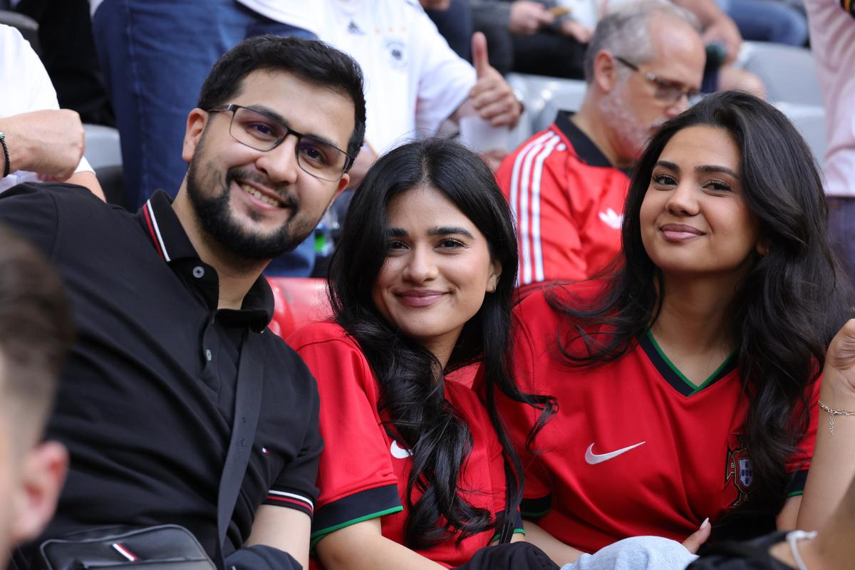 Cristiano a pus stăpânire pe München! Mii de tricouri ale Portugaliei, doar cu numele lui CR7