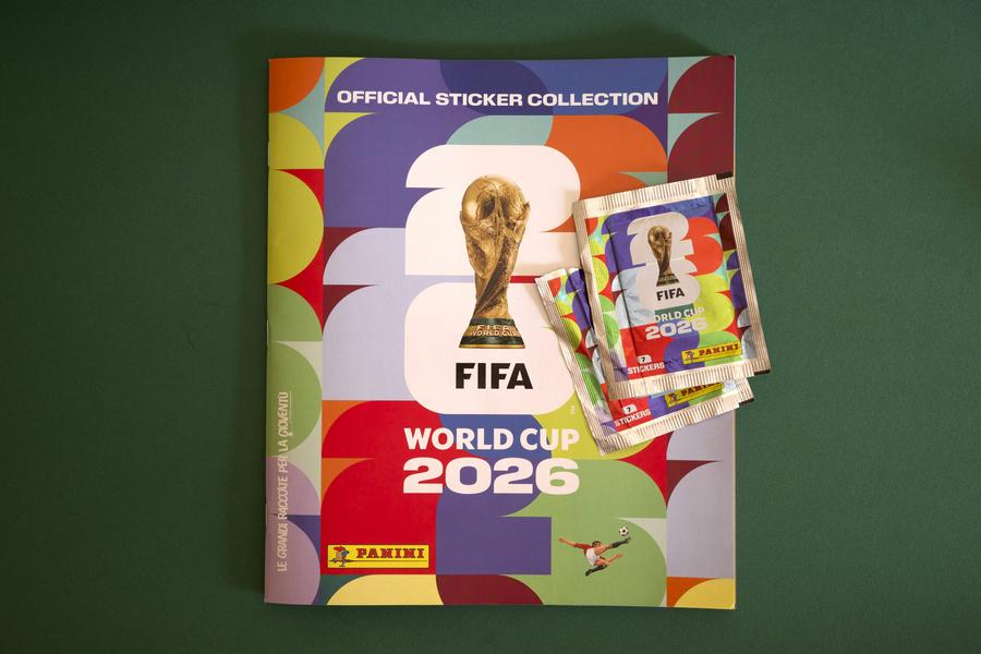 Albumul și stickerele Panini pentru Cupa Mondială // Sursă foto: Imago Images Albumul Panini de la Cupa Mondială 2026, interzis în Belgia: „Copiii se ceartă în legătură cu cine deține anumite stickere”