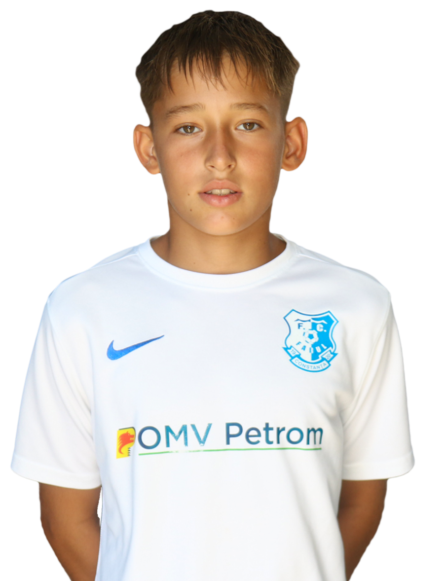Alexandru Caras, junior al Farului/Academiei Hagi // Sursă foto: academiahagi.ro Puștiul de 13 ani din Academia Hagi a driblat ca Neymar! „Braziliană” și 5 adversari depășiți