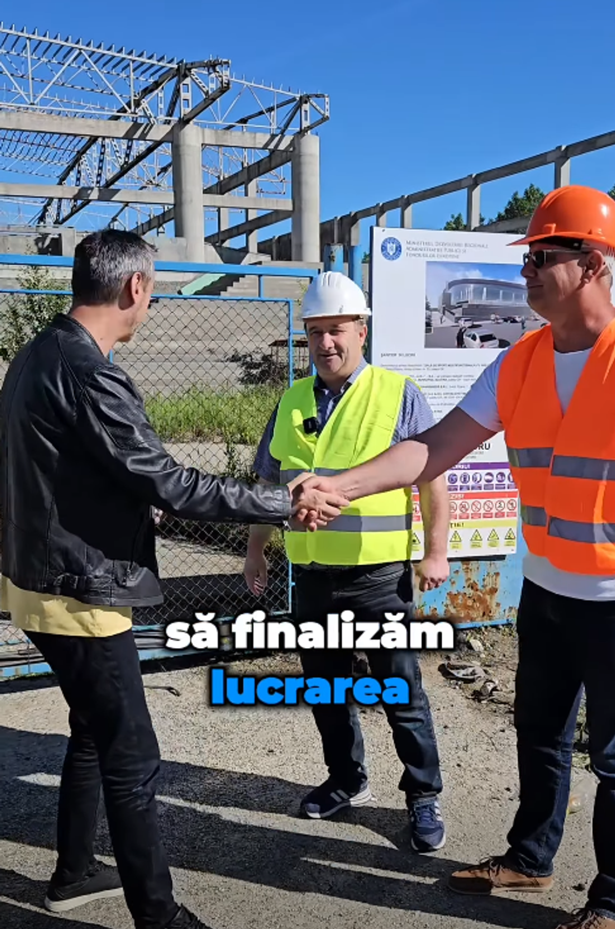 După 14 ani de abandon, lucrările sunt reluate printre buruieni! În ce stadiu e polivalenta de 22 milioane de euro