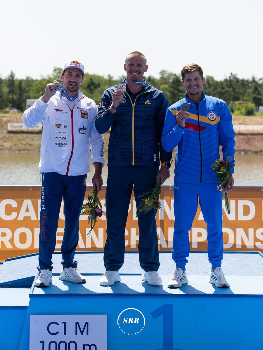 Cătălin Chirilă campion european canoe simplu 1.000 m, Racice, 2025, al treilea titlu continental din palmares: era un moment în care sportivul resimțea deja probleme medicale. Foto: instagram.com/catalin_maxim_chirila Drama secretă a canoistului Cătălin Chirilă: tumoră, stări de dezechilibru și viză medicală retrasă! + Campionul mondial nu se dă bătut: „Încerc să-mi învăț creierul”