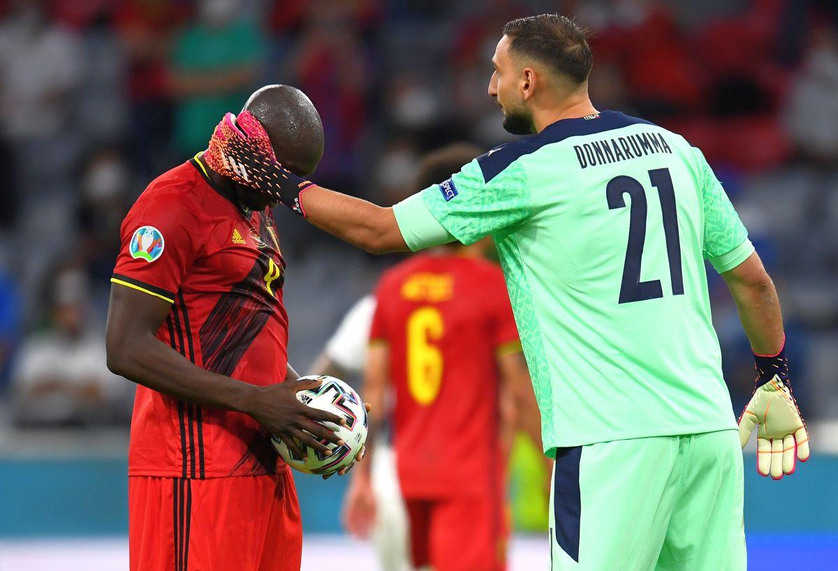 Ultima modă printre goalkeeperi? Donnarumma a purtat niște mănuși speciale în victoria Italiei cu Belgia