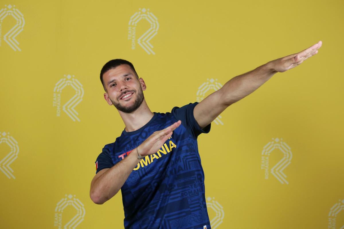 Veșminte noi pentru delegația României la Tokyo: „tricolorii” U21 s-au fotografiat în hainele olimpice