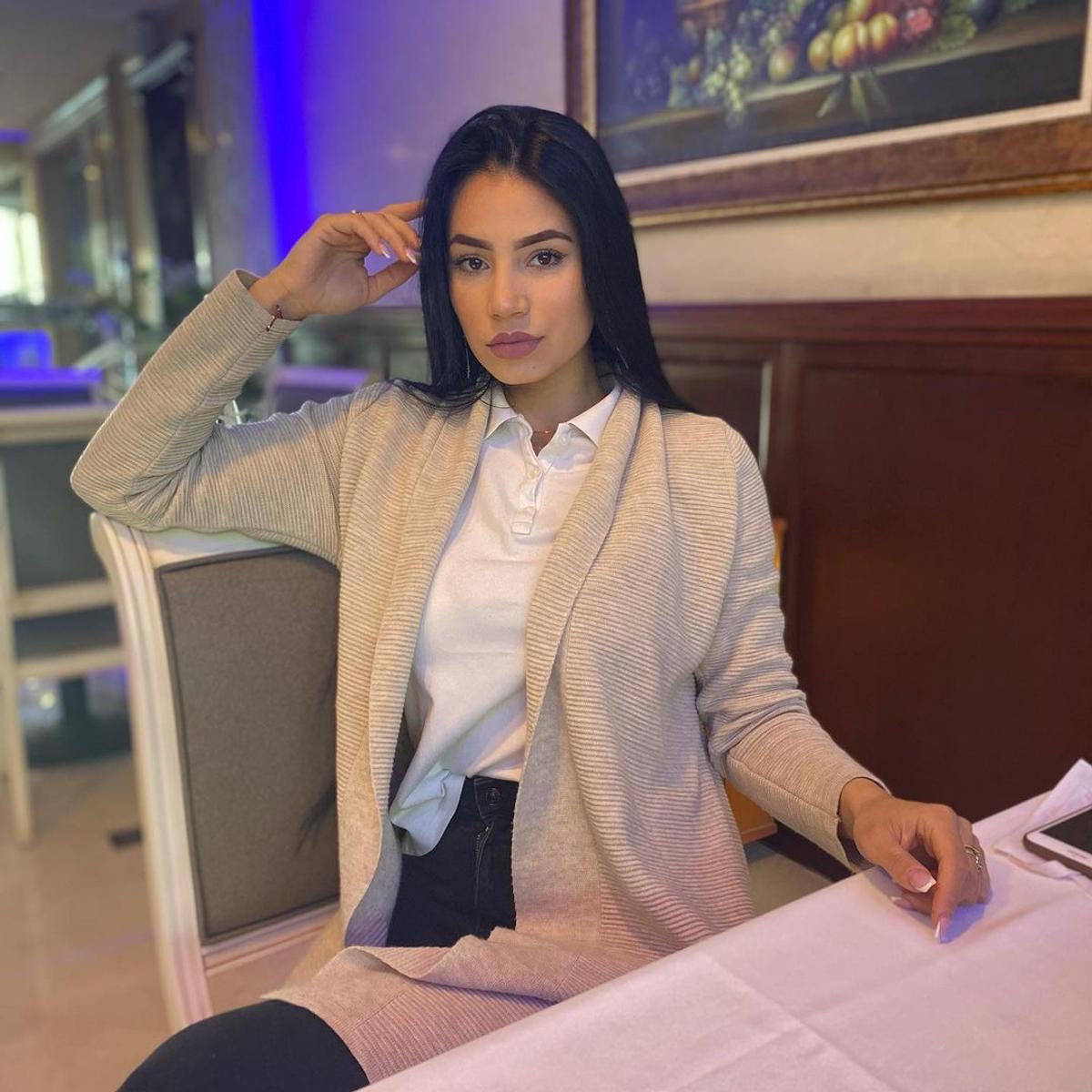Soția unui fotbalist de la FCU Craiova, mesaj direct pentru fanii nemulțumiți: „E normal să vorbiți prost. Nu știți absolut nimic”