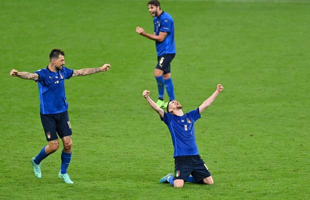 Italienii visează după calificarea în semifinalele Euro 2020: „Luați-l în calcul pentru Balonul de Aur” » Bookmakerii nu-l bagă în seama!