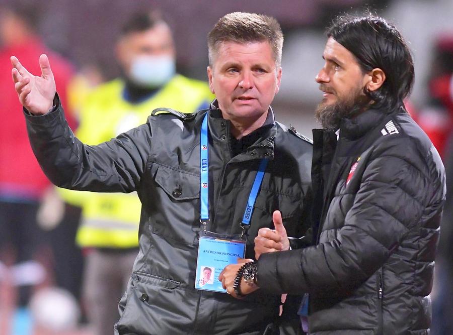 Dusan Uhrin si Mario Nicolae la Dinamo, foto: Imago Uhrin jr. s-a întors în România și a intrat la discuții cu Iuliu Mureșan: „Ce va urma e un secret total”