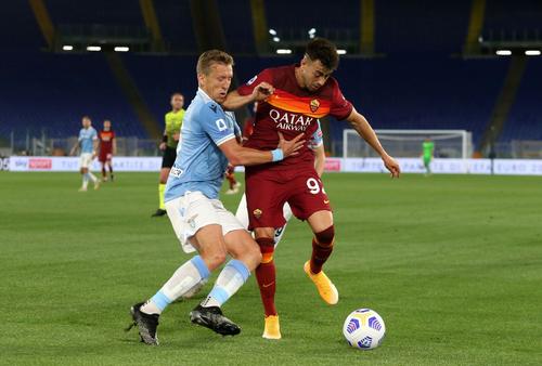 Stephan El Shaarawy (28 de ani), extrema Romei, este suspectat că a bătut un hoț care încerca să-i fure mașina, un Lamborghini.