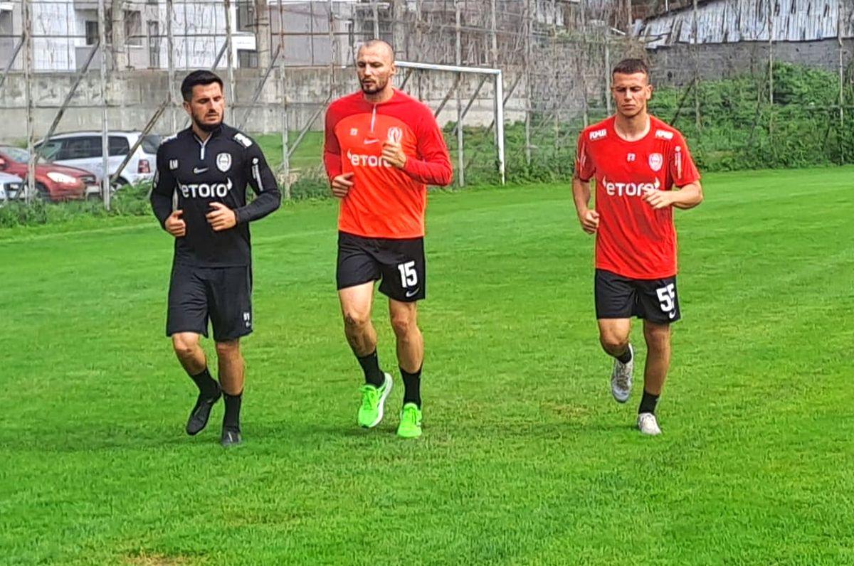 CFR Cluj, transfer-surpriză! A semnat cu un internațional român: jucătorul a fost deja prezentat