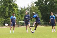 Concurs inedit la antrenamentul FCSB: Cine are cel mai bun șut și cine lovește cel mai bine mingea?