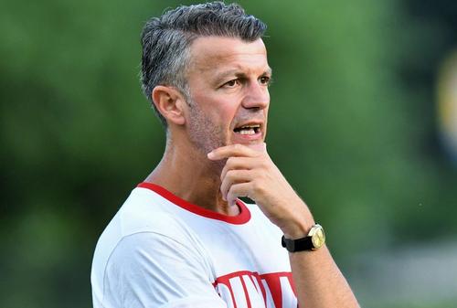 Dinamo vrea să scape de interdicția la transferuri până la finalul acestei săptămâni. Conducătorii „câinilor” au două variante pregătite.