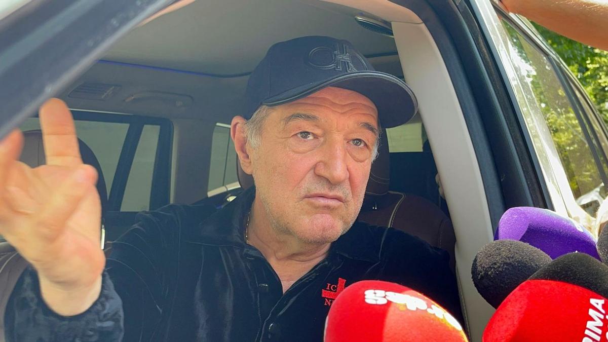 Moment inedit cu Gigi Becali » A dat volumul la maximum și a început să cânte muzică bisericească