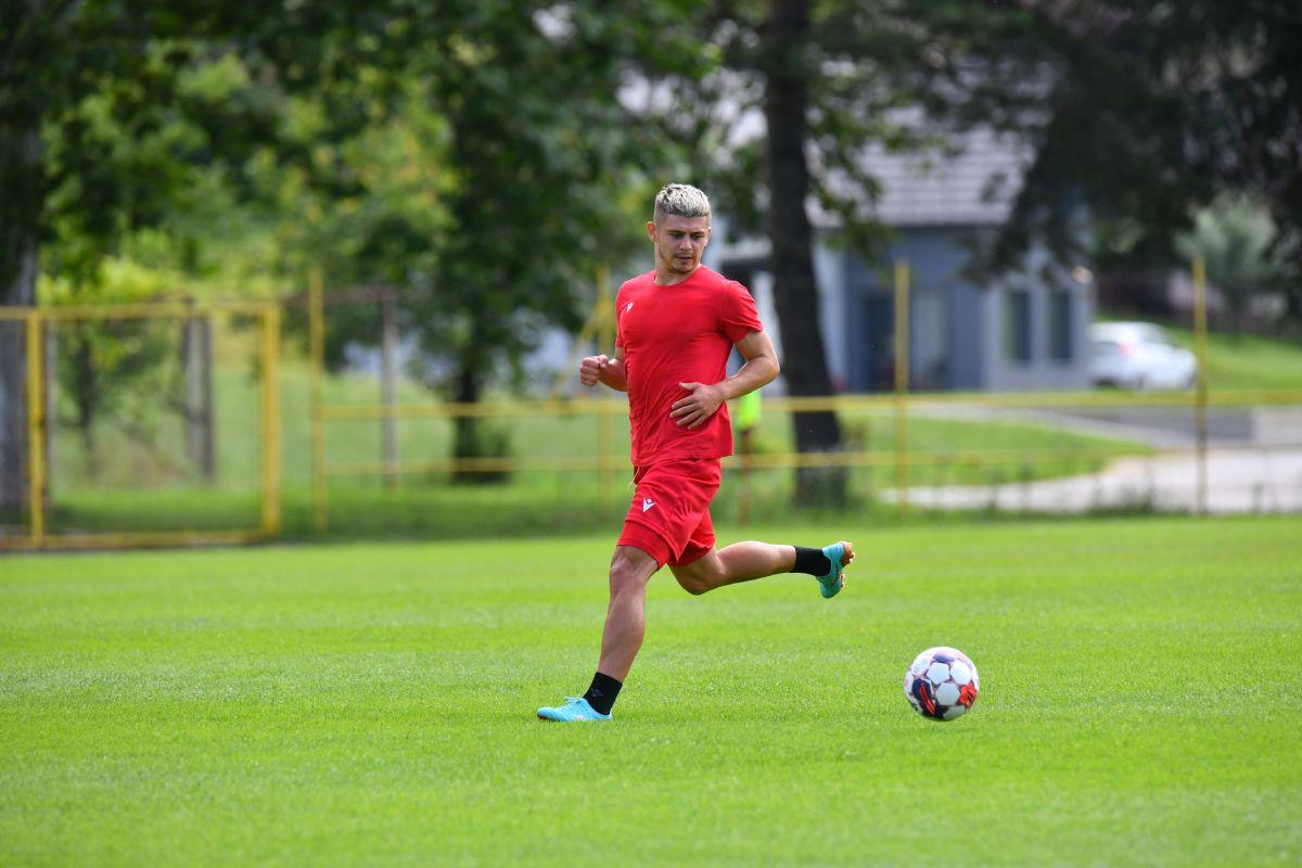 FOTO Dinamo în Slovenia: Dennis Politic, Cristi Costin și Kevin Ciubotariu s-au antrenat separat 04.07.2023