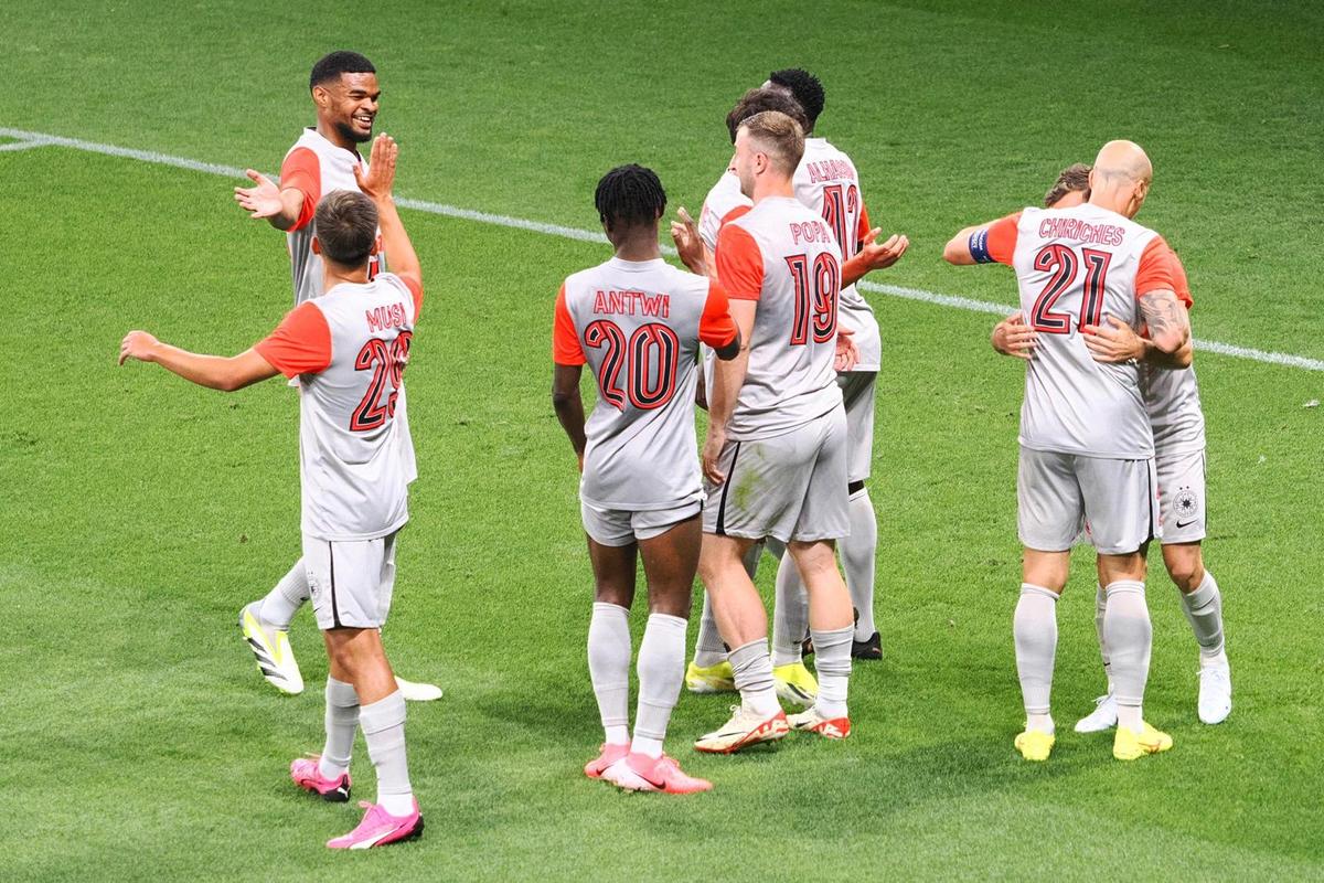 FCSB - Corvinul, 3-0 în Supercupa României » Campioana a făcut spectacol pe stadionul Steaua