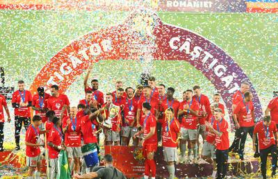 FCSB - Corvinul, 3-0 în Supercupa României » Campioana a făcut spectacol pe stadionul Steaua