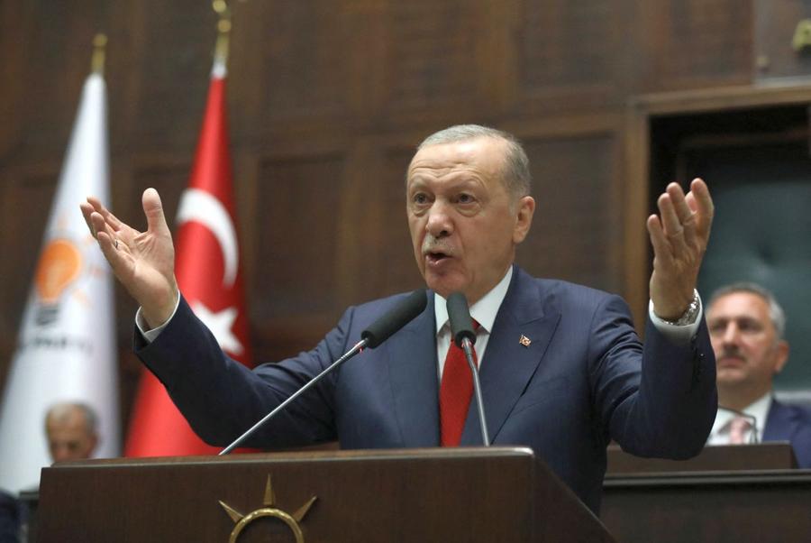 Președintele Turciei, Recep Tayyip Erdogan / Foto: Imago A pus mâna pe telefon imediat! Decizia luată de președintele Erdogan, după barajul Turcia - România