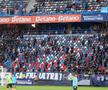 Bătălia galeriilor la FCSB - Corvinul. Peluza Sud Steaua a fost prezentă alături de hunedoreni / foto: Ionuț Iordache (GSP)