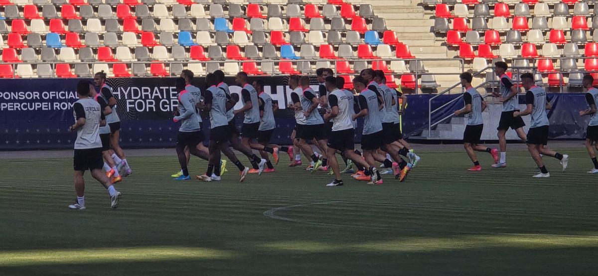 CFR Cluj, DECIMATĂ înaintea Supercupei cu FCSB: cinci absenți importanți + ce l-a șocat pe Dan Petrescu la stadionul „Steaua”