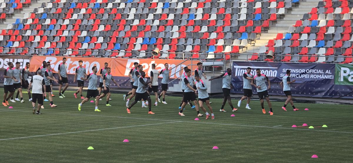 CFR Cluj, DECIMATĂ înaintea Supercupei cu FCSB: cinci absenți importanți + ce l-a șocat pe Dan Petrescu la stadionul „Steaua”