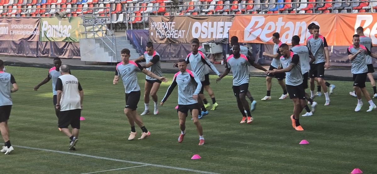 CFR Cluj, DECIMATĂ înaintea Supercupei cu FCSB: cinci absenți importanți + ce l-a șocat pe Dan Petrescu la stadionul „Steaua”