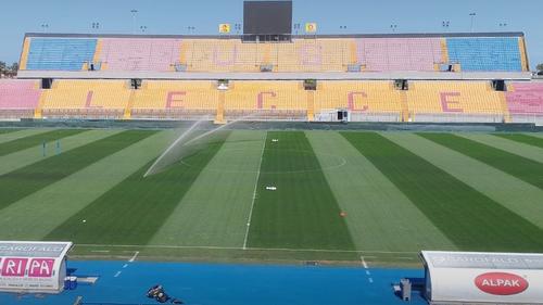 Gazon de pe stadionul Lecce Seria A