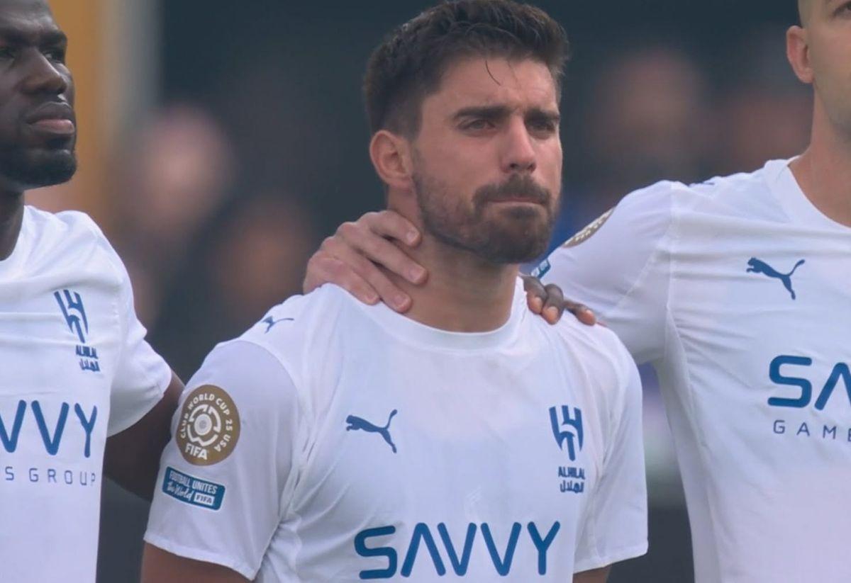 Imagini cutremurătoare la CM al Cluburilor » Au izbucnit în lacrimi pe teren, la momentul de reculegere în memoria lui Diogo Jota