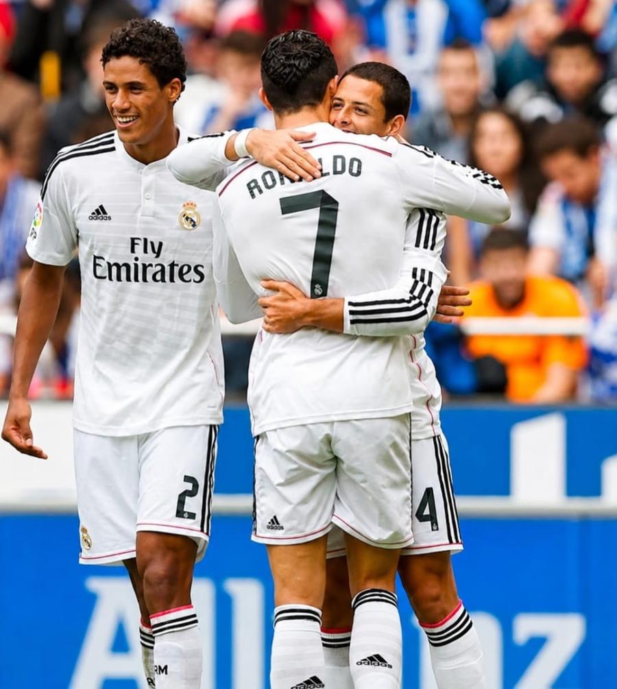 Mexicanul a fost coechipier cu Ronaldo la Real Madrid Comparație epică între Ronaldo și Messi: „Unul e Superman, altul e Batman”. Care este concluzia lui „Chicharito”