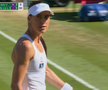 Sorana Cîrstea a răbufnit în setul doi cu Linda Noskova de la Wimbledon: „Sunteți niște inutili toți” / FOTO: Captură TV @Eurosport