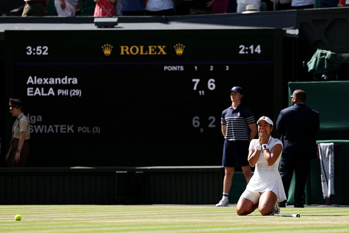 Încă un șoc la Wimbledon: campioana en-titre a fost eliminată în turul al treilea! Imagini excepționale cu bucuria