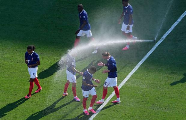 Cod roșu la Philadelphia: jucătorii vor resimți la sol 46 de grade! Primul meci de la Mondial care se va juca în condiții extreme