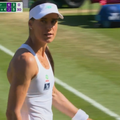Sorana Cîrstea a răbufnit în setul doi cu Linda Noskova de la Wimbledon: „Sunteți niște inutili toți” / FOTO: Captură TV @Eurosport