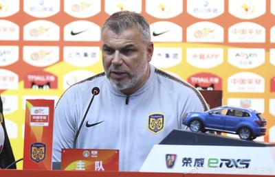VIDEO Cosmin Olăroiu, victorie cu Rafa Benitez! Start excelent pentru Jiangsu Suning