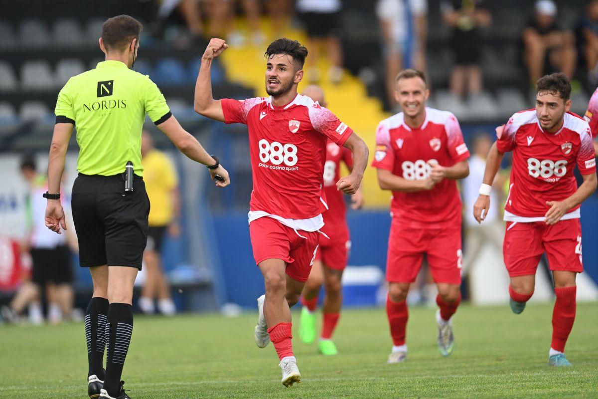 Schimbare la Dinamo » Cum va arăta echipamentul de joc pentru meciul cu Oțelul, după scandalul din prima etapă