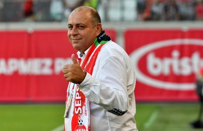 „Am intrat în vestiar și am spus doar atât” » Dioszegi se ia de arbitraj, anunță un nou transfer la Sepsi și-i închide ușa-n nas lui Becali