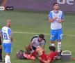 Daniel Paraschiv (24 de ani), atacantul lui Hermannstadt, a suferit o accidentare în meciul cu Universitatea Craiova, din etapa #4 a SuperLigii/ captură: Digi Sport