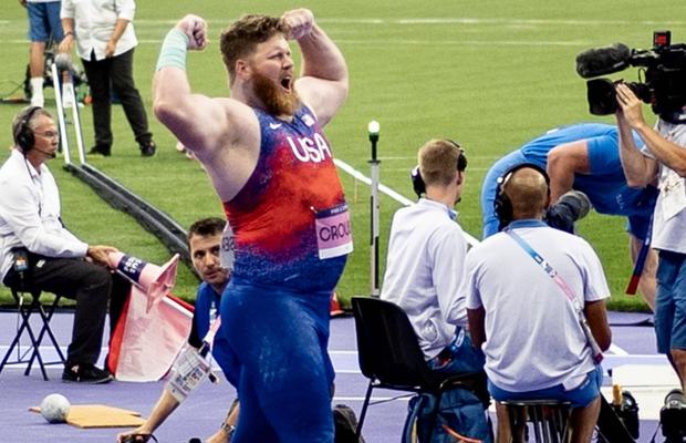 Dieta monstruoasă a triplului campion olimpic la aruncarea greutății » Mănâncă 6000 de calorii zilnic